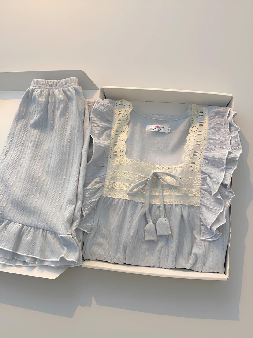 Women's summer lace set (top and shorts), Korean style, sweet French style, can be worn outside