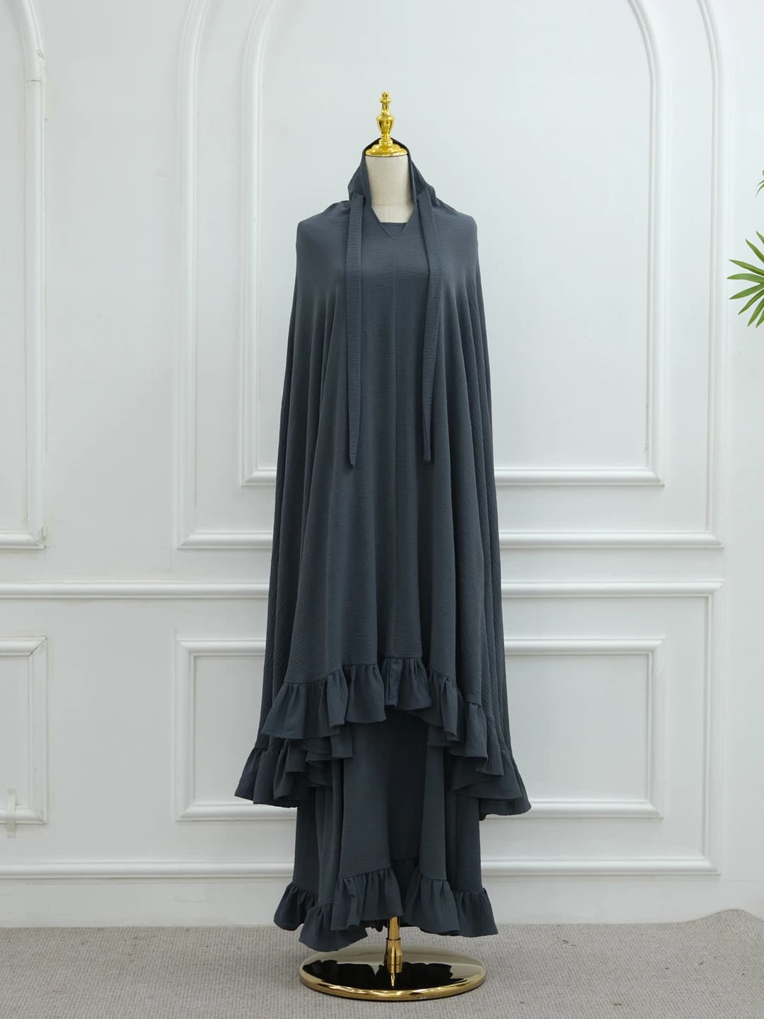 Dark grey (tin box)