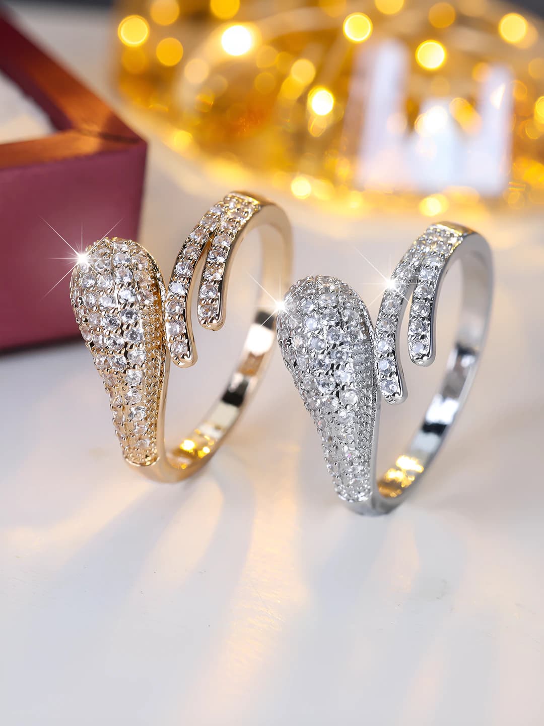 Women's geometric ring with zircon and gold plating in a unique style