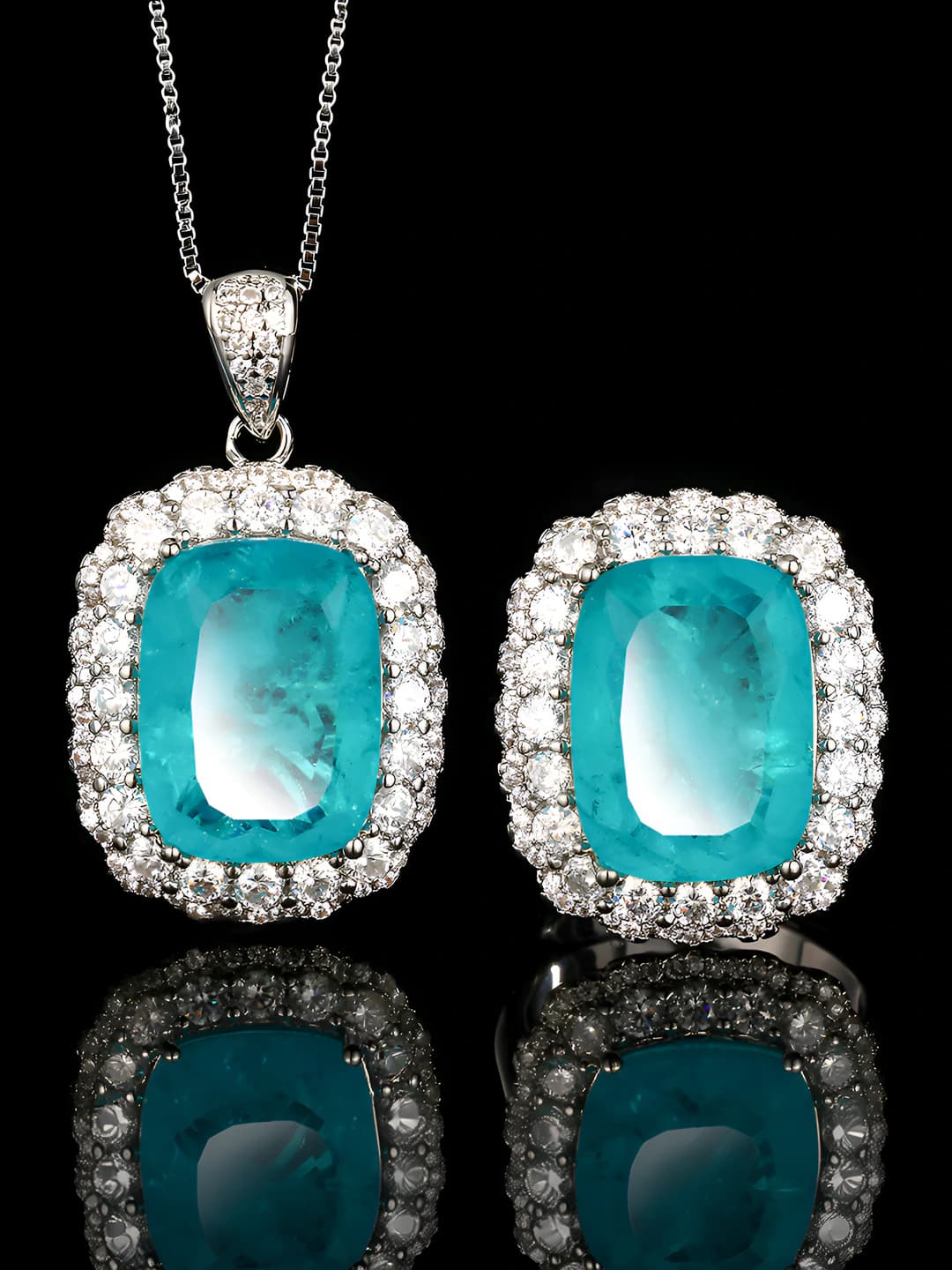 Women's set with simulated paraiba blue color and gold plating