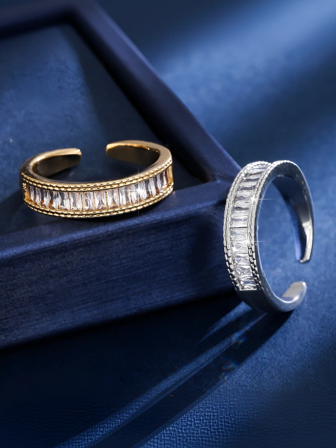 Women's open ring with zircon in light luxury style, ring shape