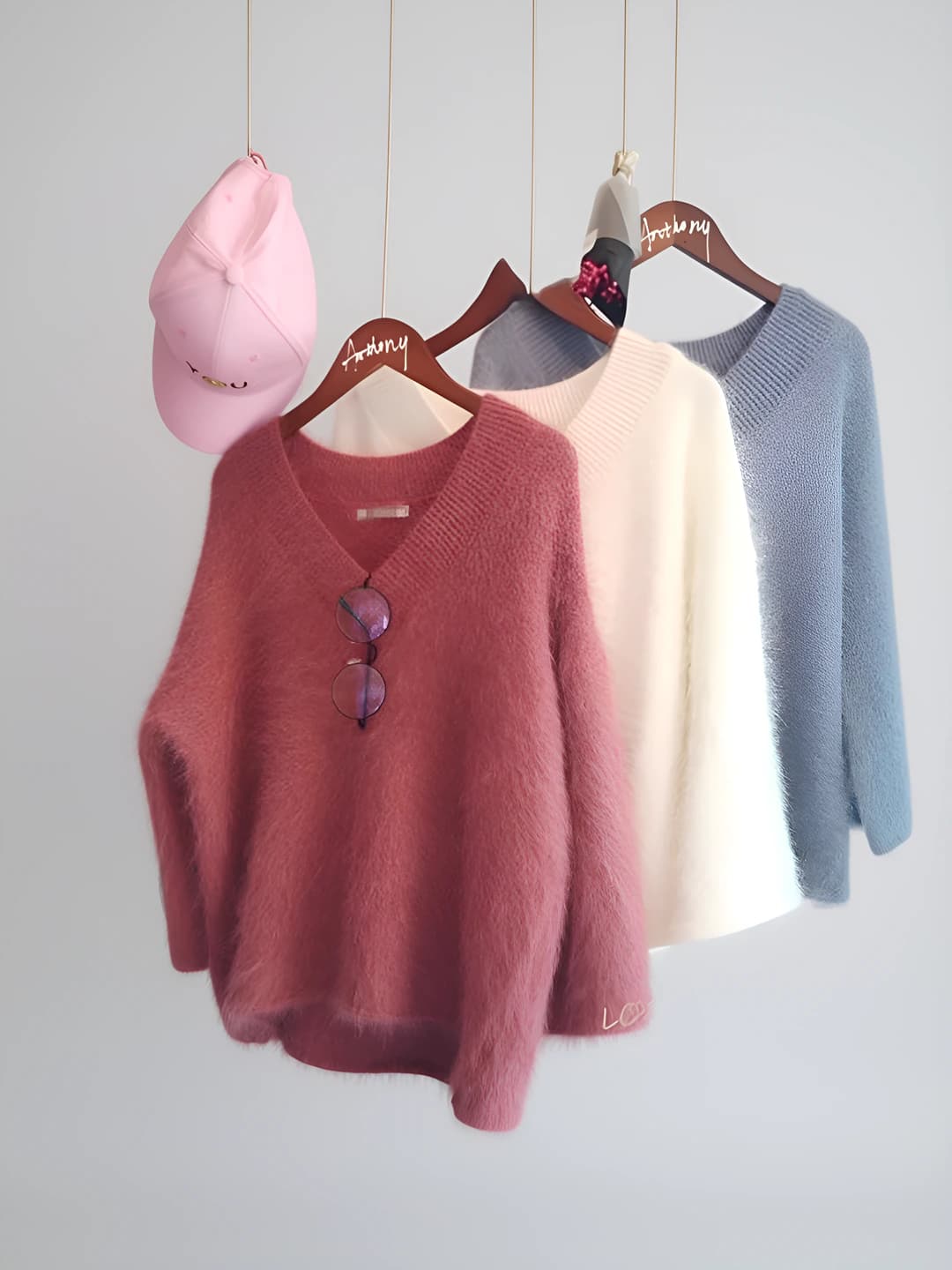 Women's 2026 autumn-winter knit sweater, V-neck, loose fit, cropped, long sleeve, bell sleeve, faux mink, solid colour