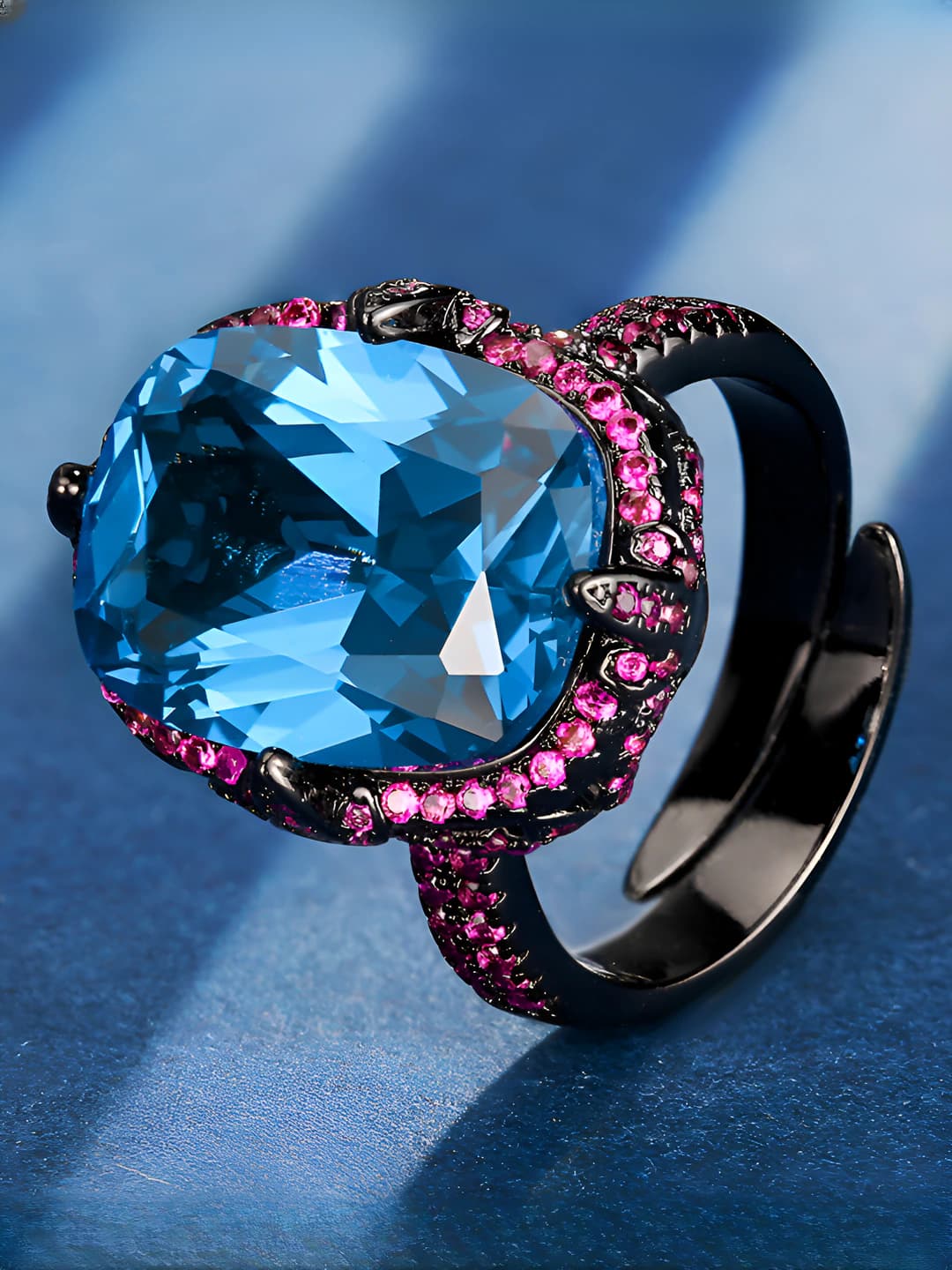 Blue spinel ring