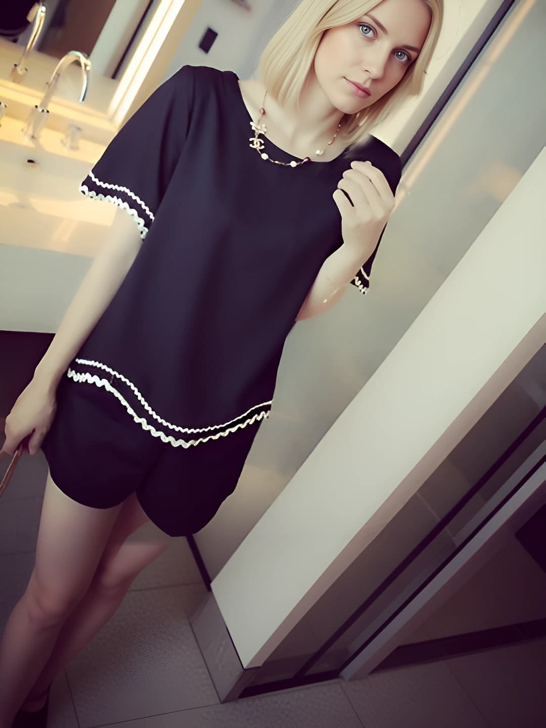 Women's plus size casual two-piece set 2026: short sleeve T-shirt and short shorts, Korean style, solid colour, polyester