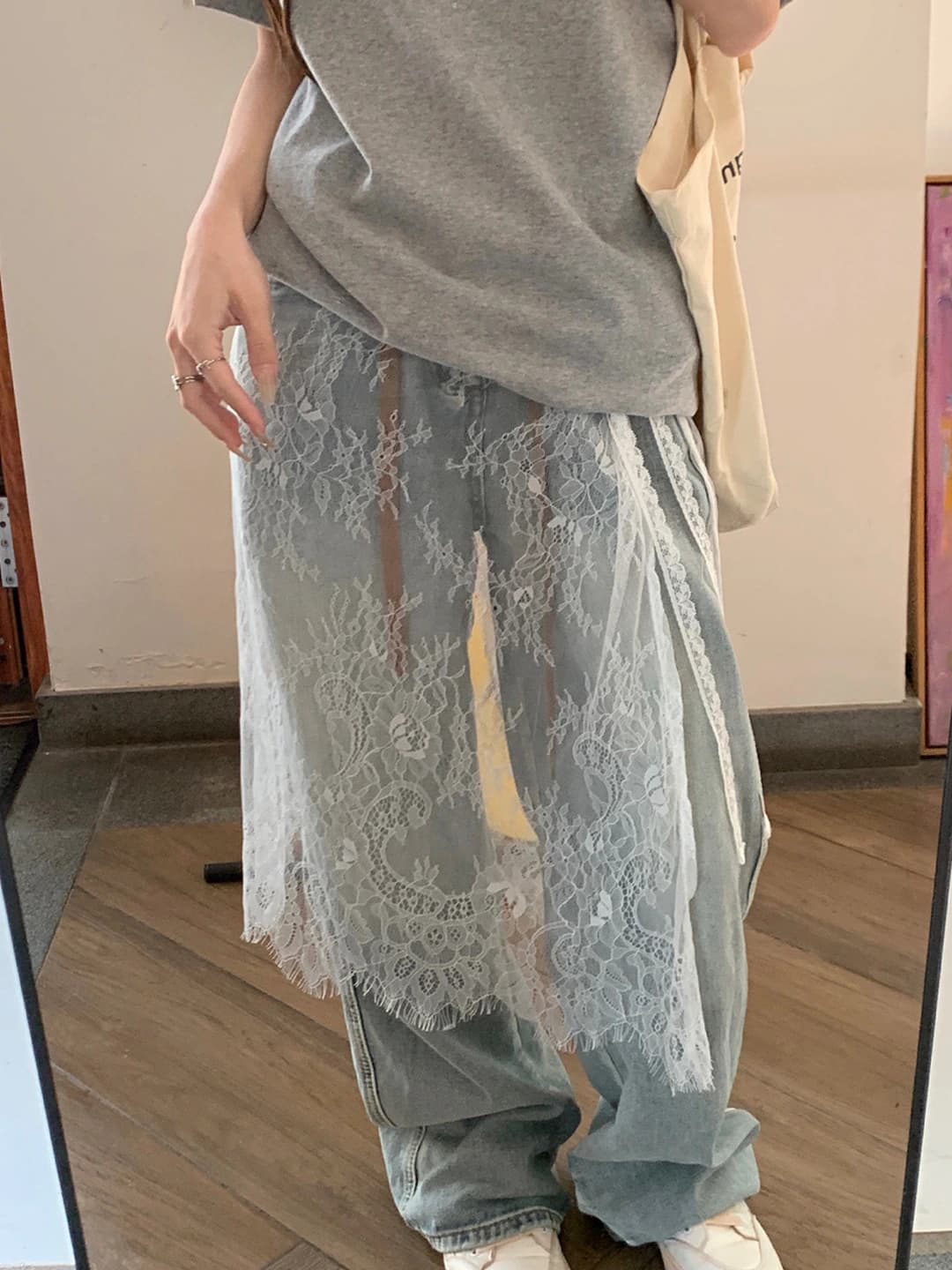 Women's spring-summer mid-length stretch polyester skirt with lace and floral pattern