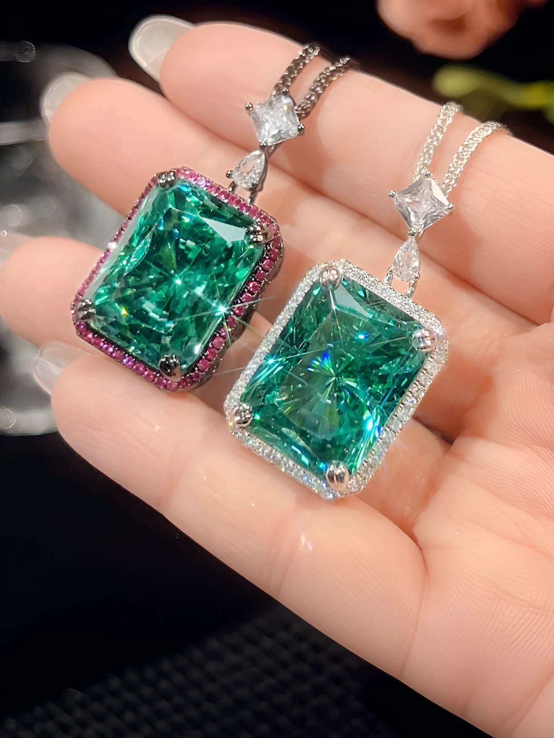 Women's 2026 luxury style set: pendant with green stone 15*20 mm and bracelet