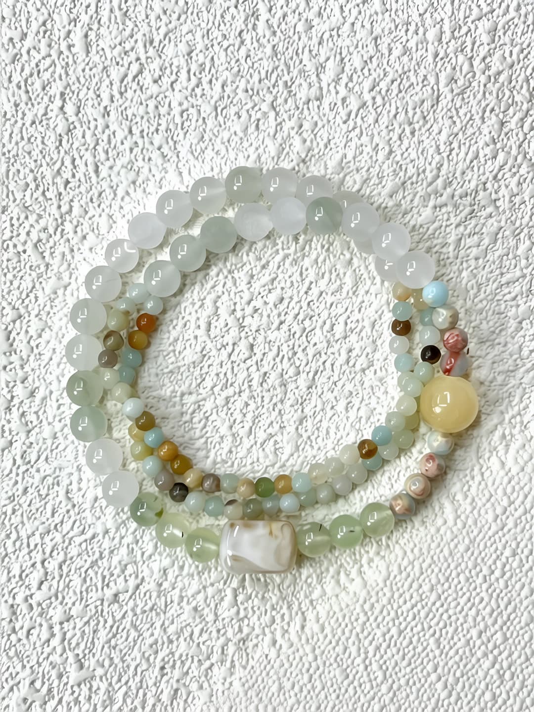 Hand bracelet for men and women in new Chinese style, natural forest style, simple retro antique look, multi-layered beads