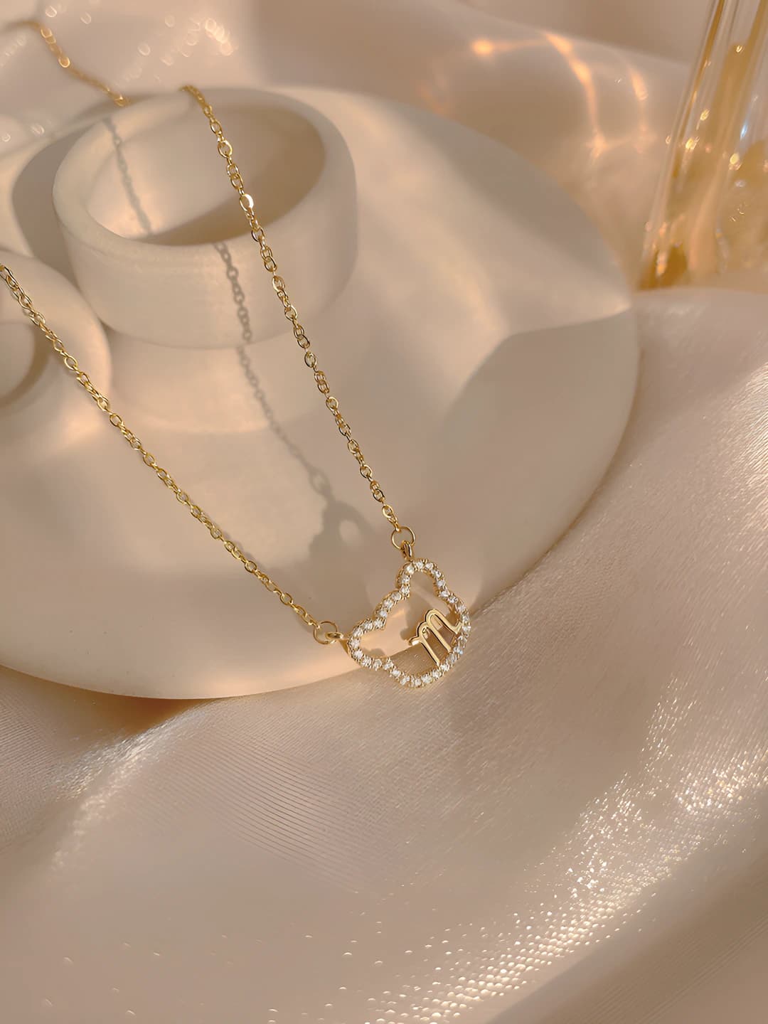 Gold kitten pendant