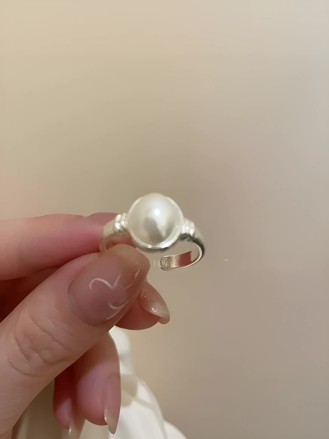 M136 Pearl open ring