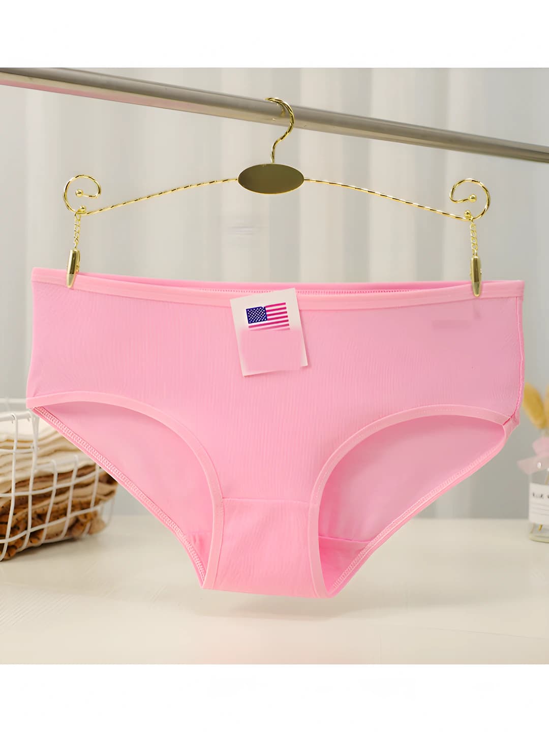 A001 Pink