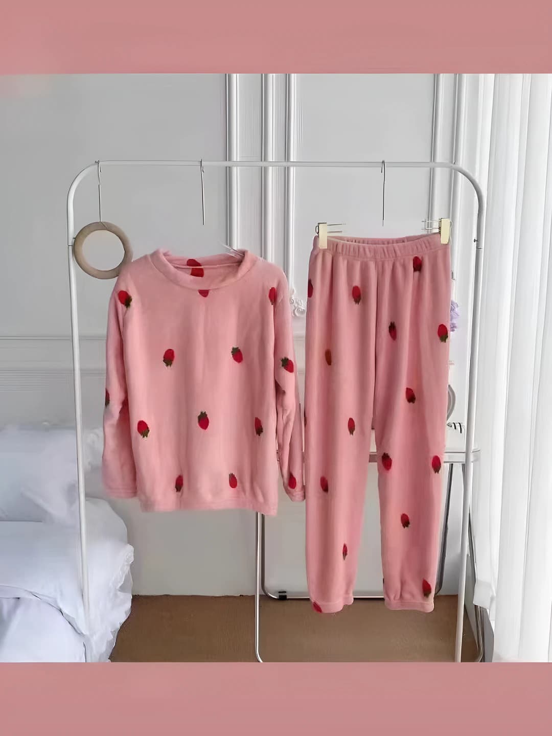Strawberry (Pink)