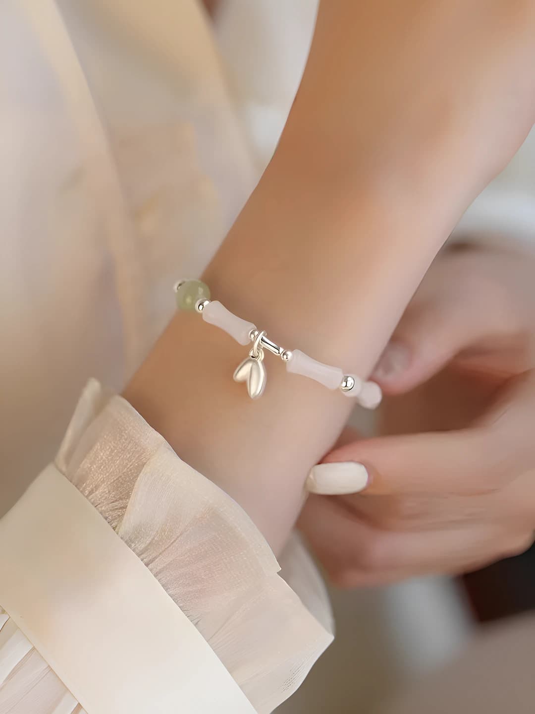 White bamboo leaf bracelet