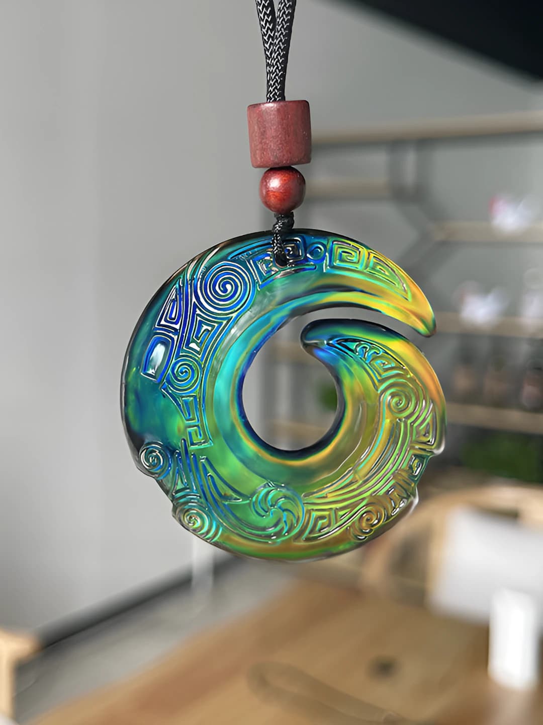 Color changing + sandalwood cord