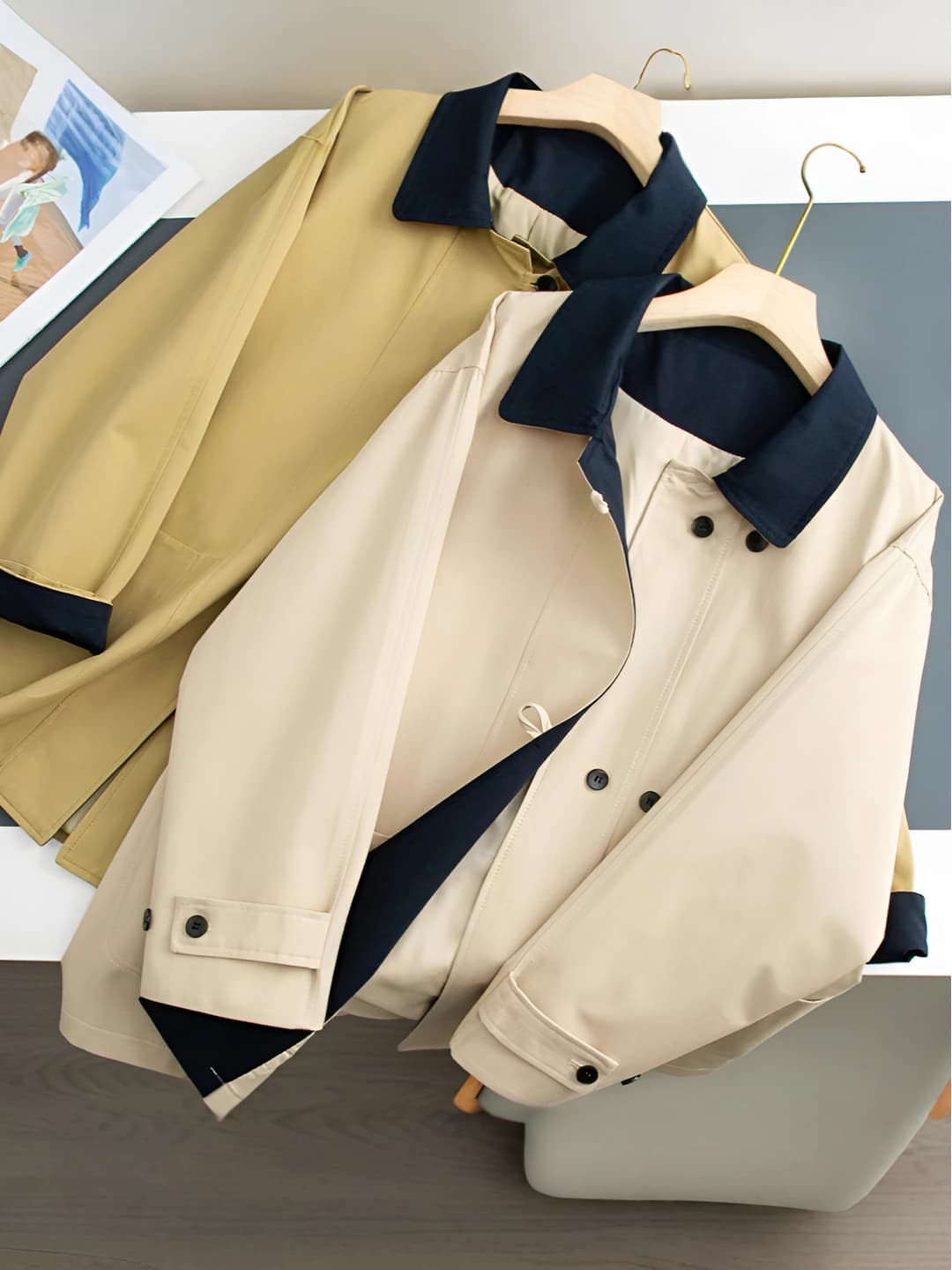 Women's spring-autumn short trench with down-alternative fill, polyester fabric, lapel collar, double-breasted closure, loose fit, long sleeve, solid colour, thick, casual style, light jacket
