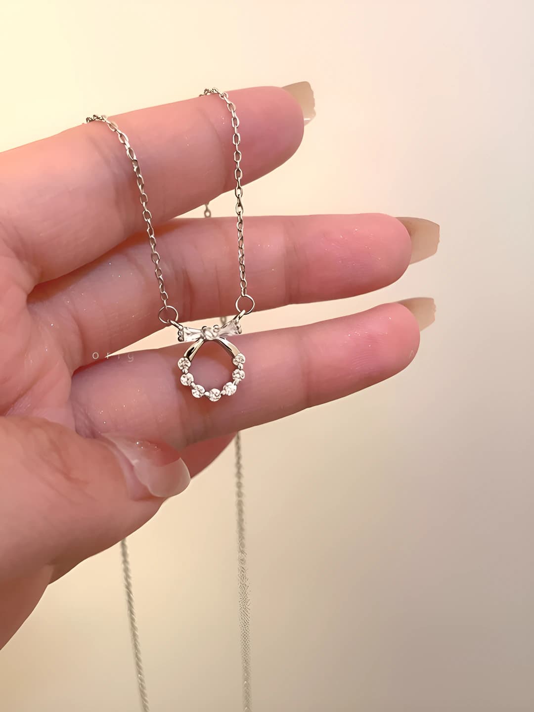 M260 Bow circle, necklace