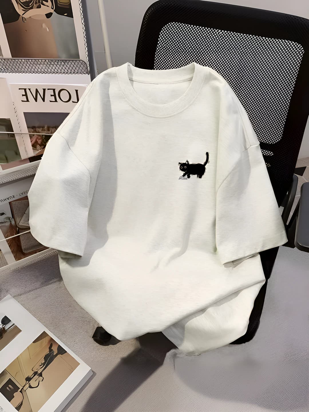 White grey, paper cat