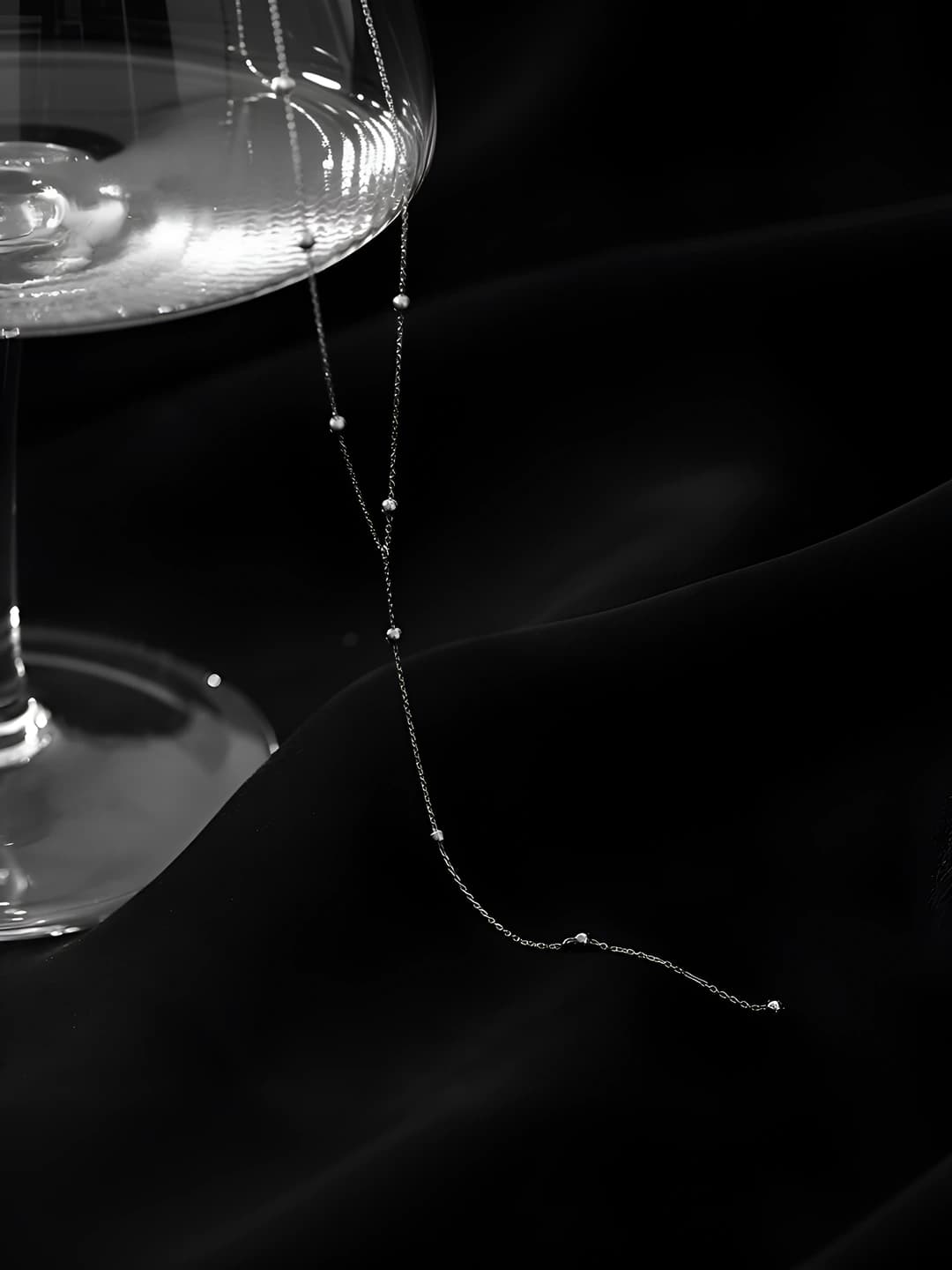 Silver ball minimalist necklace