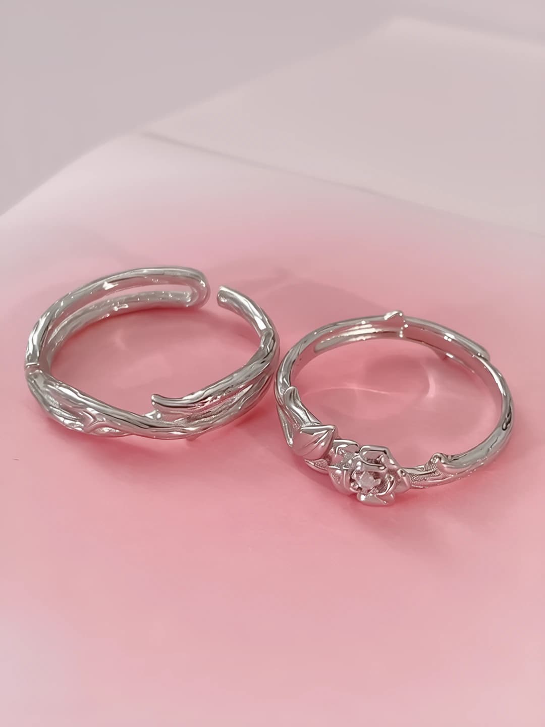 Women's adjustable ring with flower shape, alloy, sweet style