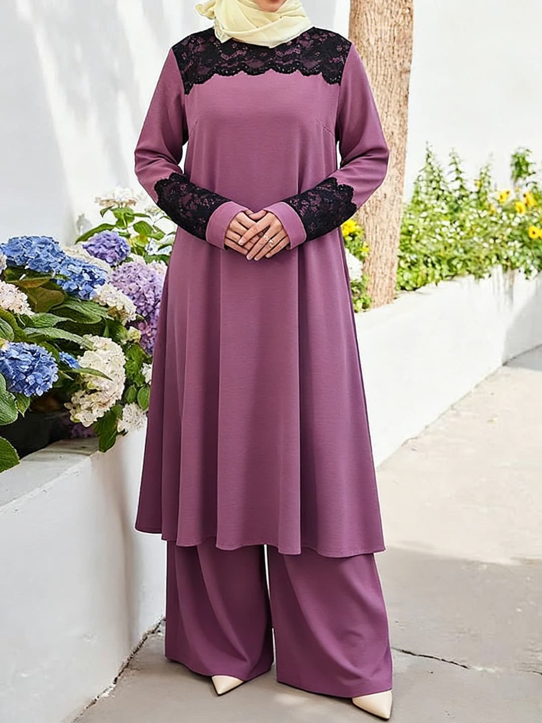 Ayollar uchun abaya kiyim to'plami: uzun yengli dantel uzun yubka va keng shim