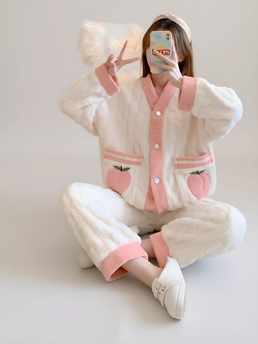 Women's autumn-winter thickened coral fleece pyjamas set, cardigan top with V-neck and long sleeves, long trousers, warm loungewear