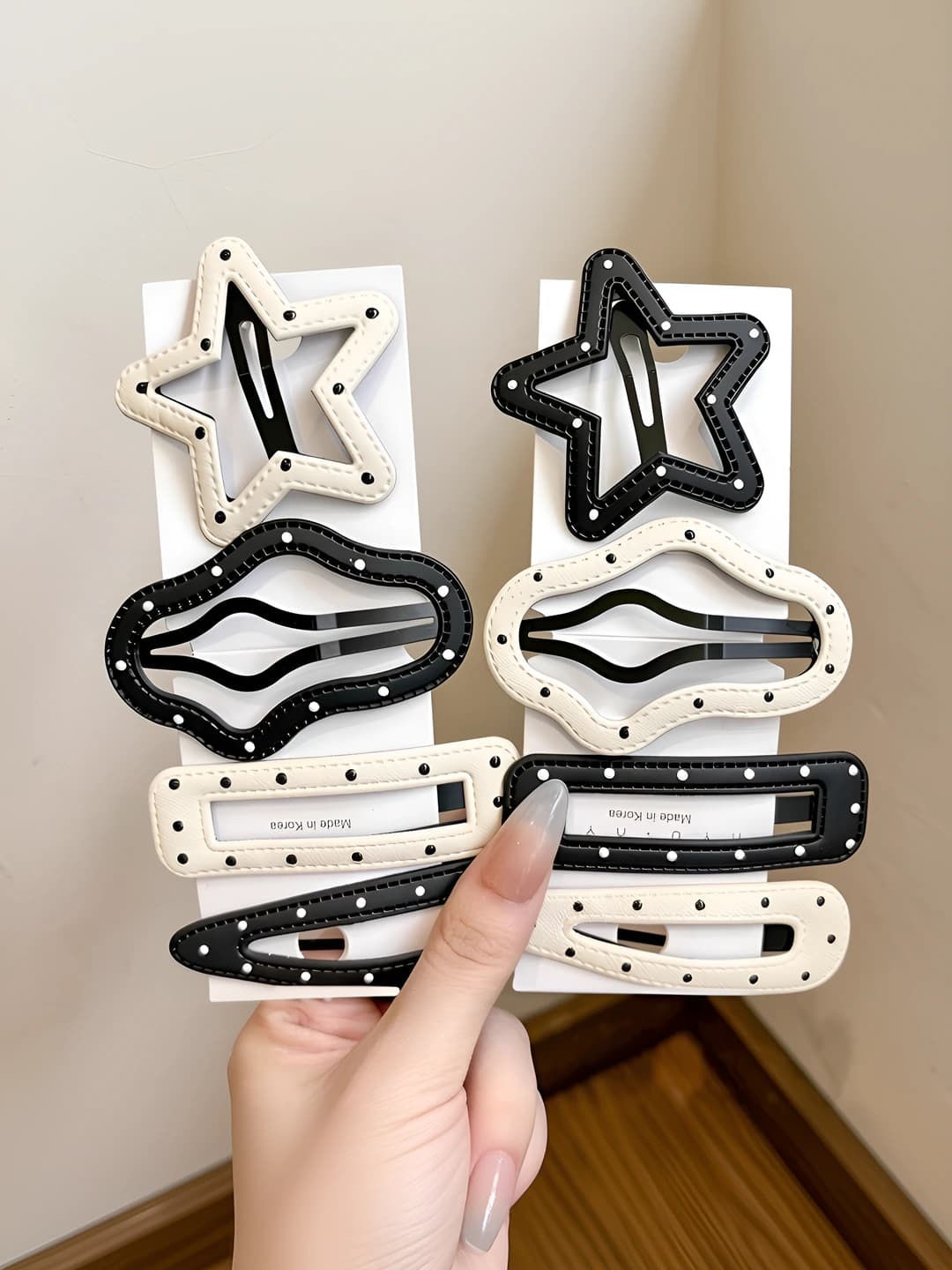 Women's cloud and star seamless BB hair clips, Korean style, 2026