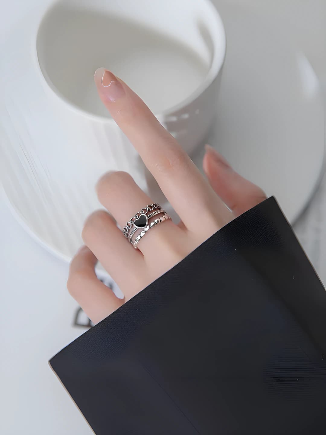 M1237 [Black heart ring]