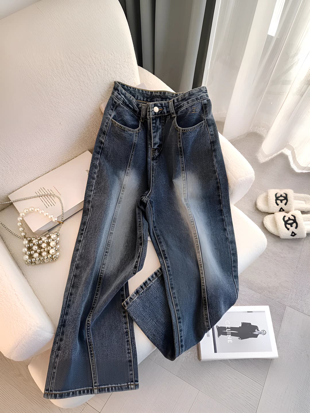 Women's retro style blue jeans, high waist, wide-leg trousers, slimming effect, straight cut