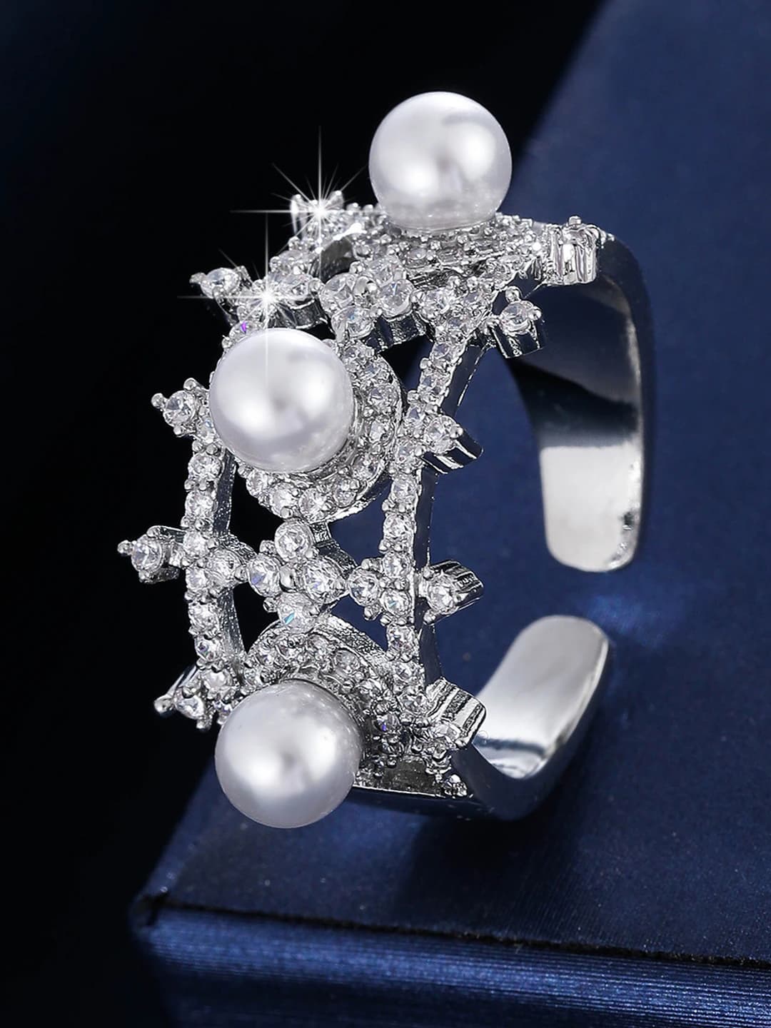 Women's French retro style open ring with pearl and zircon