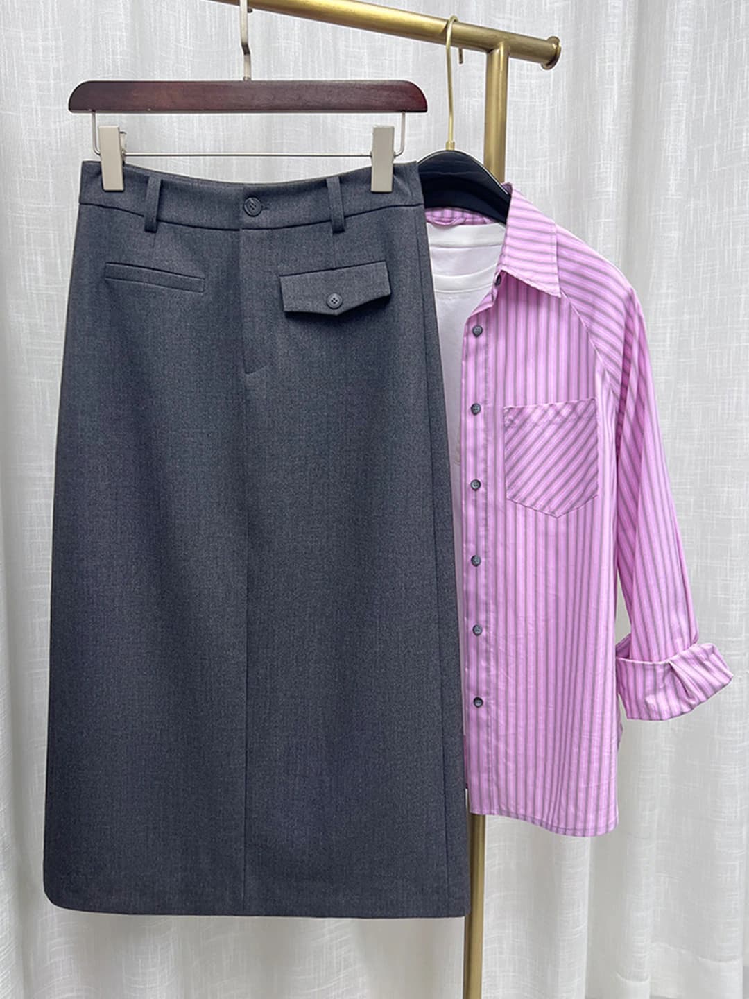 Women's straight cut skirt, wool and tencel blend, solid colour, mid-length, autumn