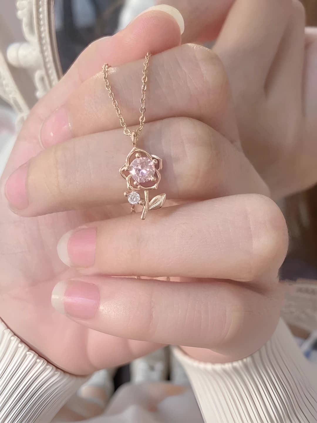 Ayollar uchun fransuz uslubidagi shirin va yengil lyuks rosa guli sohasidagi qisqa zanjir