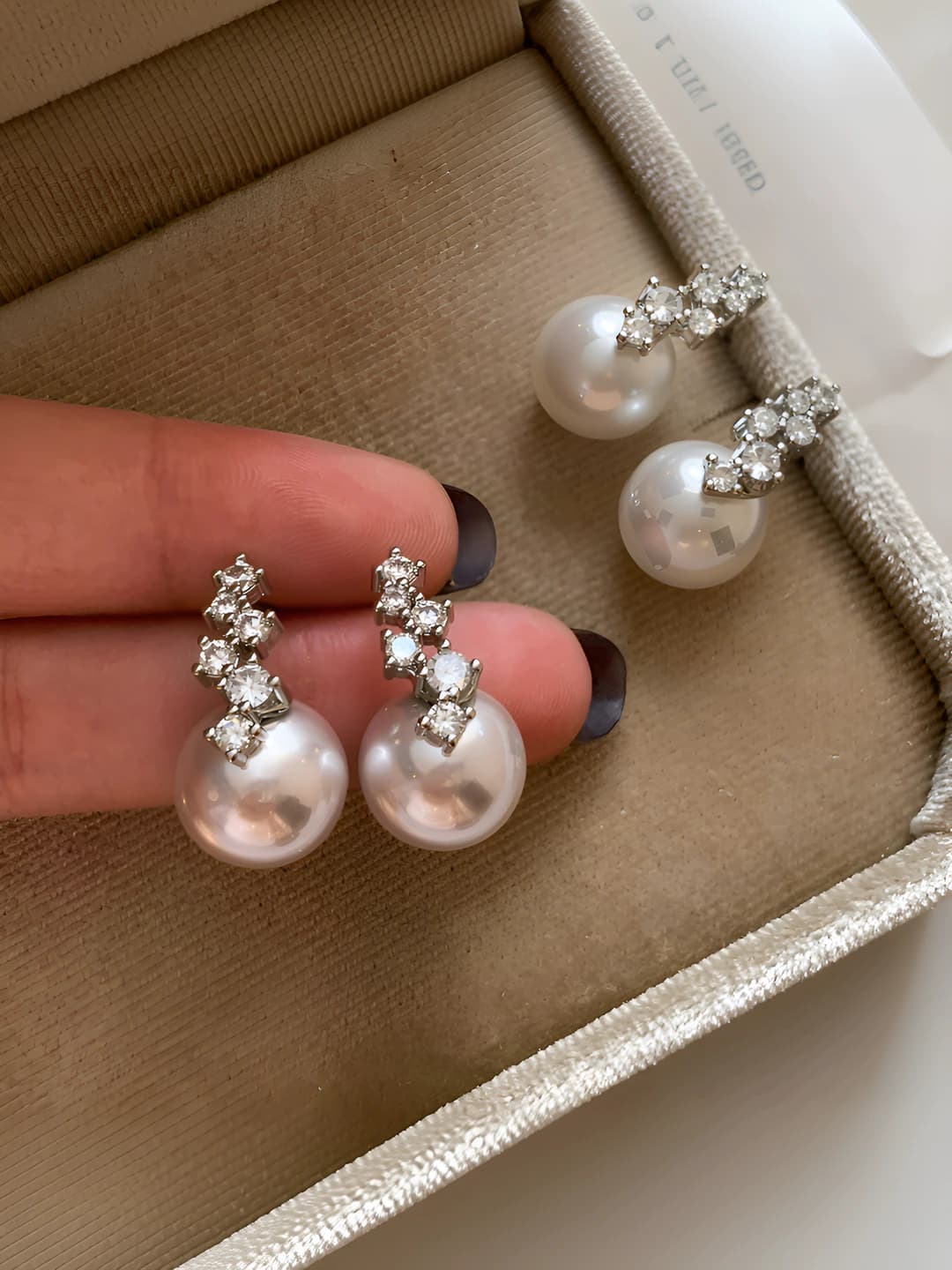 Women's S-brand aurora purple pearl stud earrings with 925 silver posts, 2026 new design, premium style
