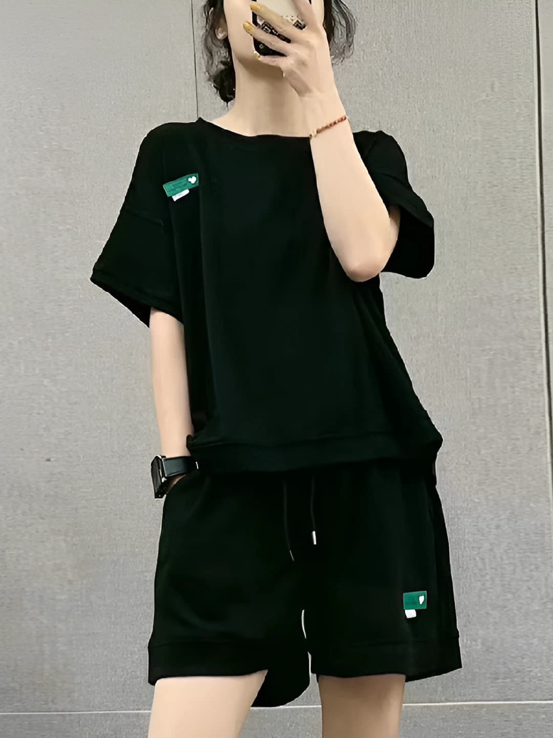 Qora