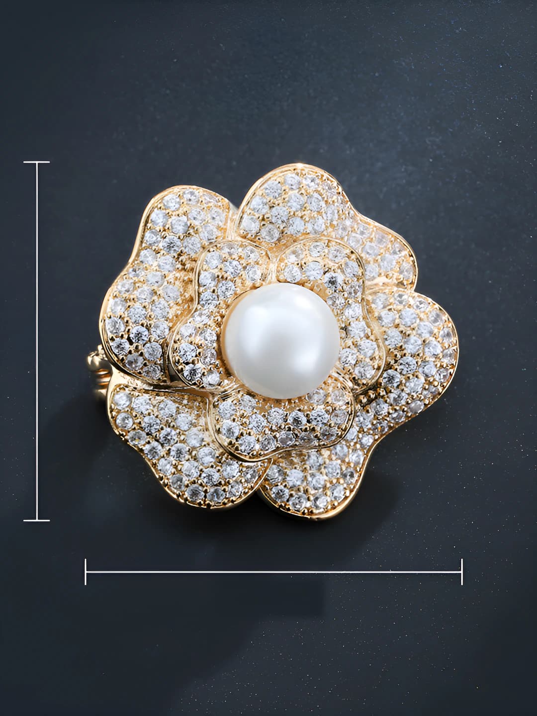 Women's Korean style floral full rhinestone brooch, coat and suit accessory