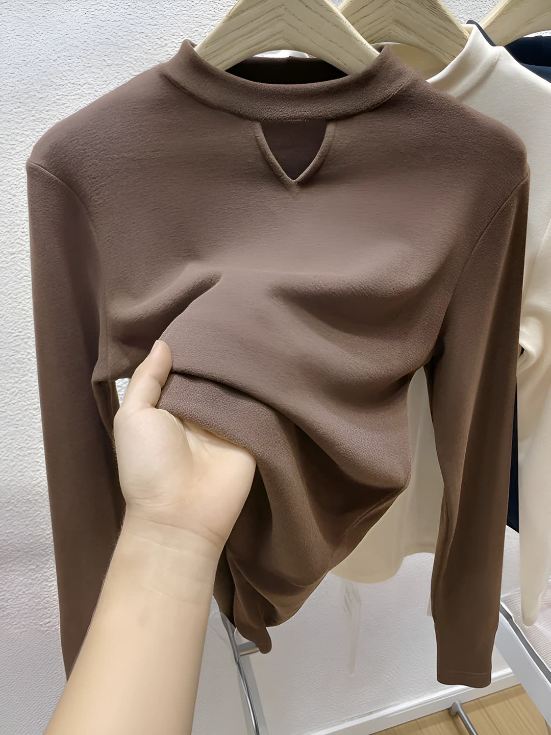 Women's 2026 autumn long-sleeve base top, mock neck, loose fit, distressed design, solid colour, casual style, double-sided fleece (derlon)