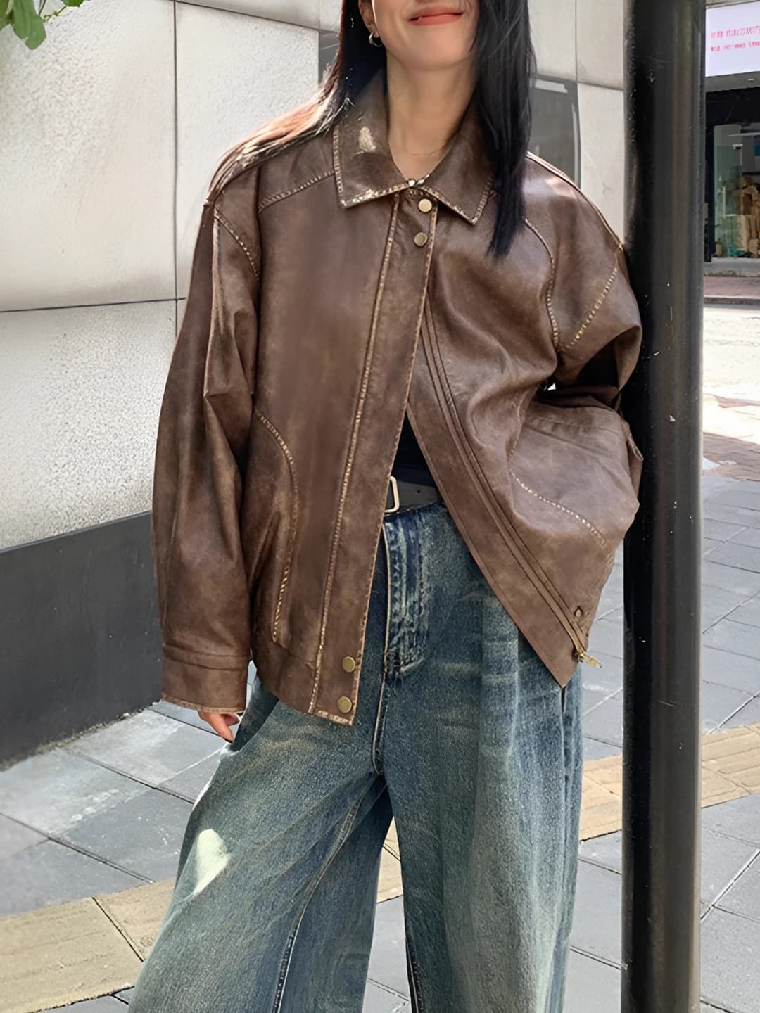 Ayollar uchun kuzgi retro qaytarma yoqali chiziqli/katakli poliester kurtka, fermuarli, bo'sh (oversize) kesim