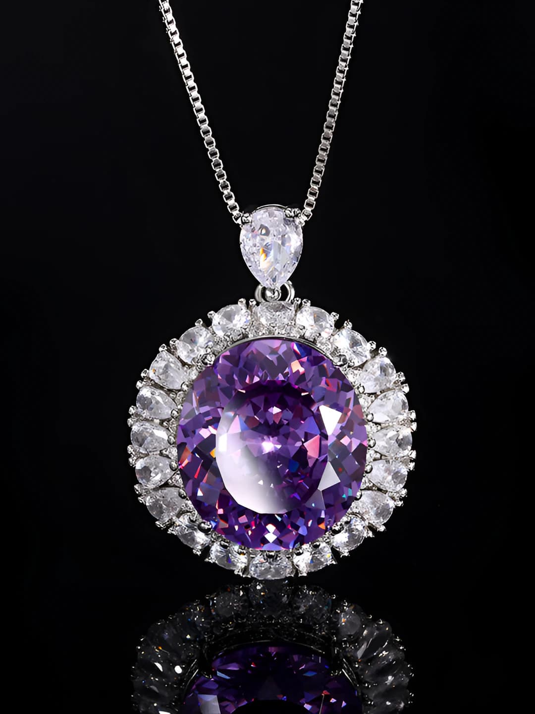 Nest cut blue-purple pendant with chain