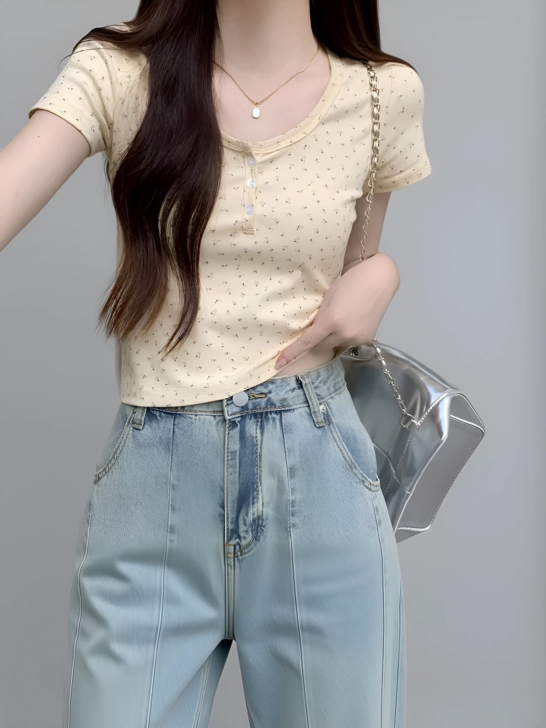 Women's petite slim fit short sleeve thin cropped crew neck slimming printed t-shirt
