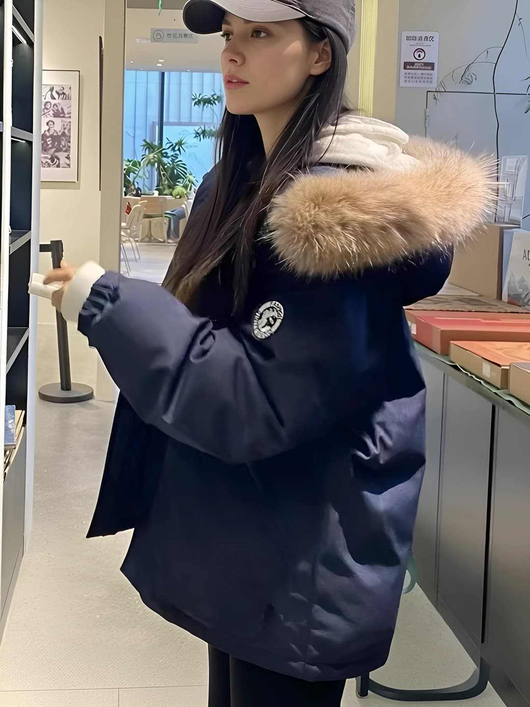 Women's down jacket: 2026 winter, slim fit, mid-length, solid colour, zip closure, down-alternative fill
