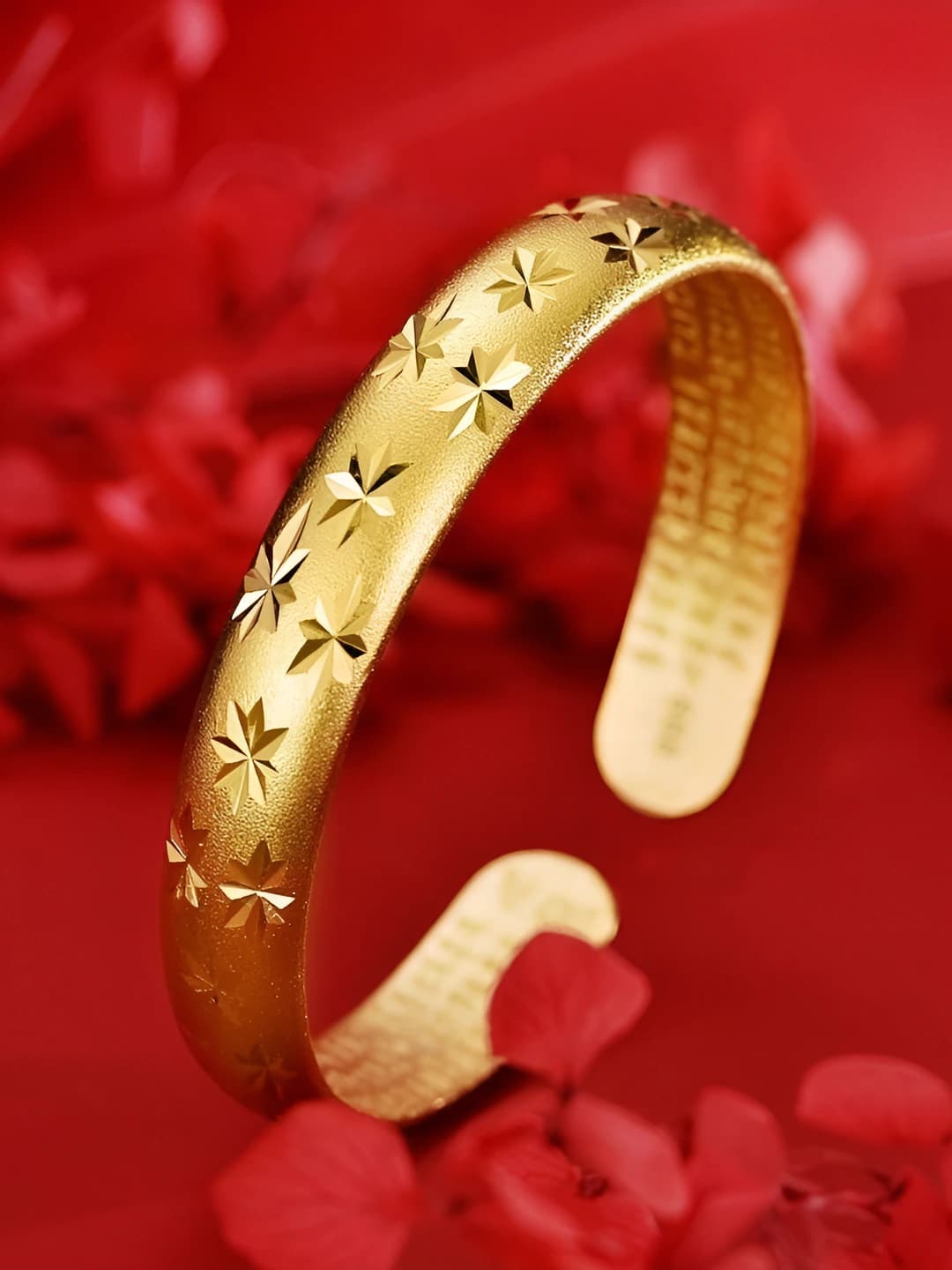 Star sutra bracelet gold