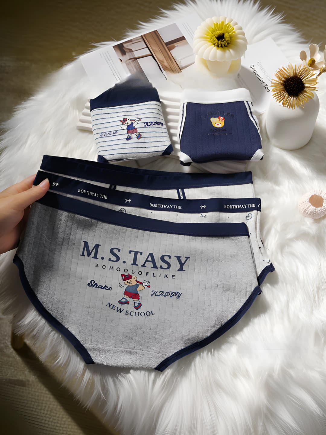 Women's pure cotton briefs, preppy style, bear pattern, antibacterial, breathable, all-season