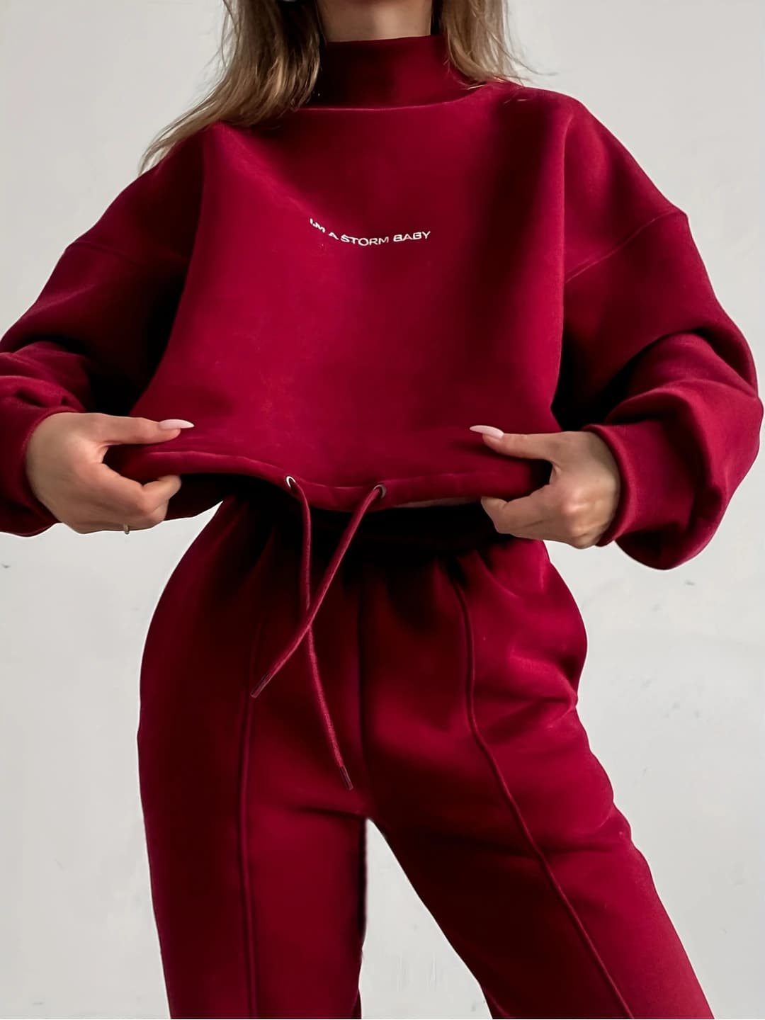 Бордовый