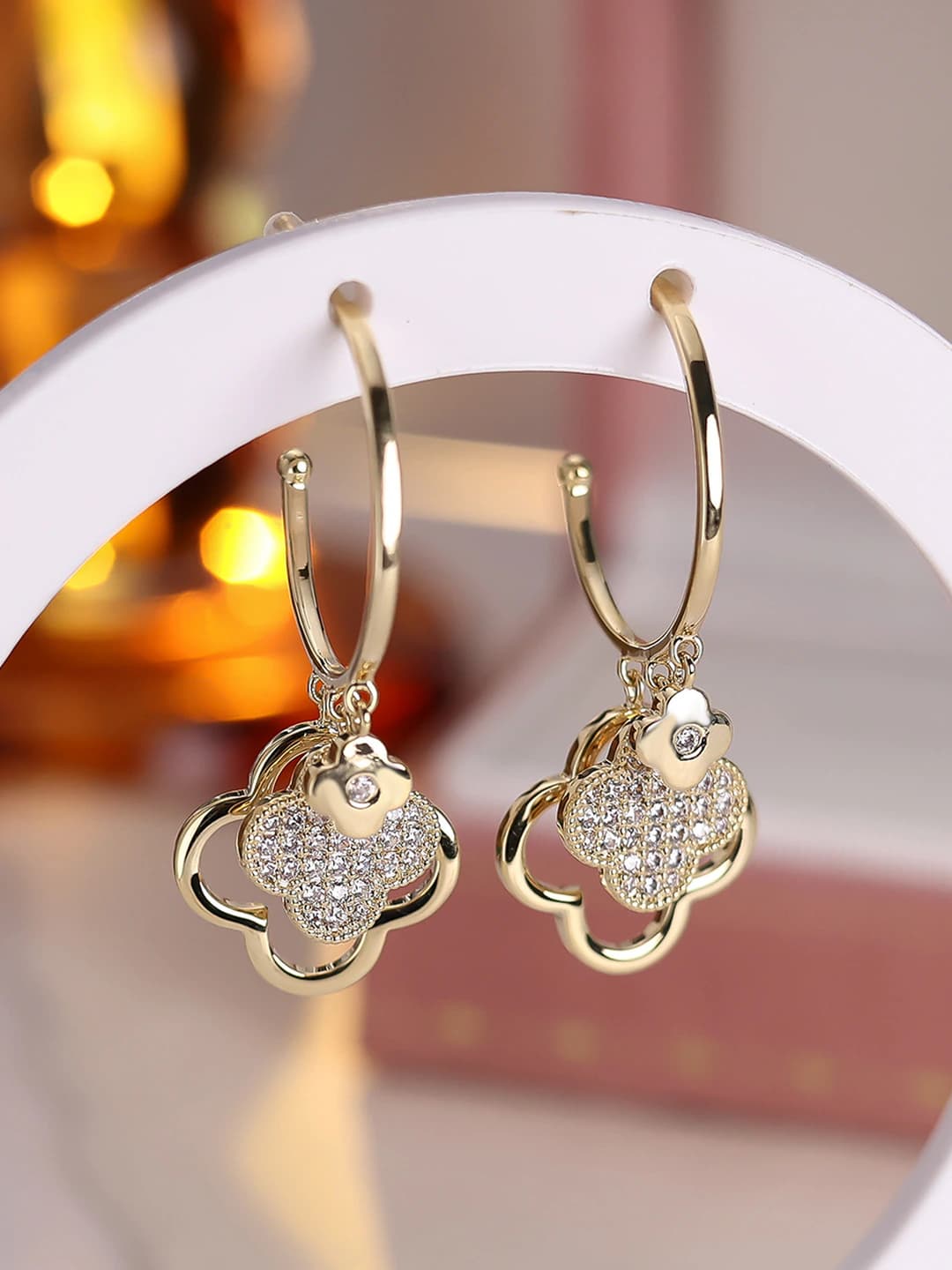 Women's stud earrings with dual flower design, copper and zircon, electroplated, gentle and fashionable style
