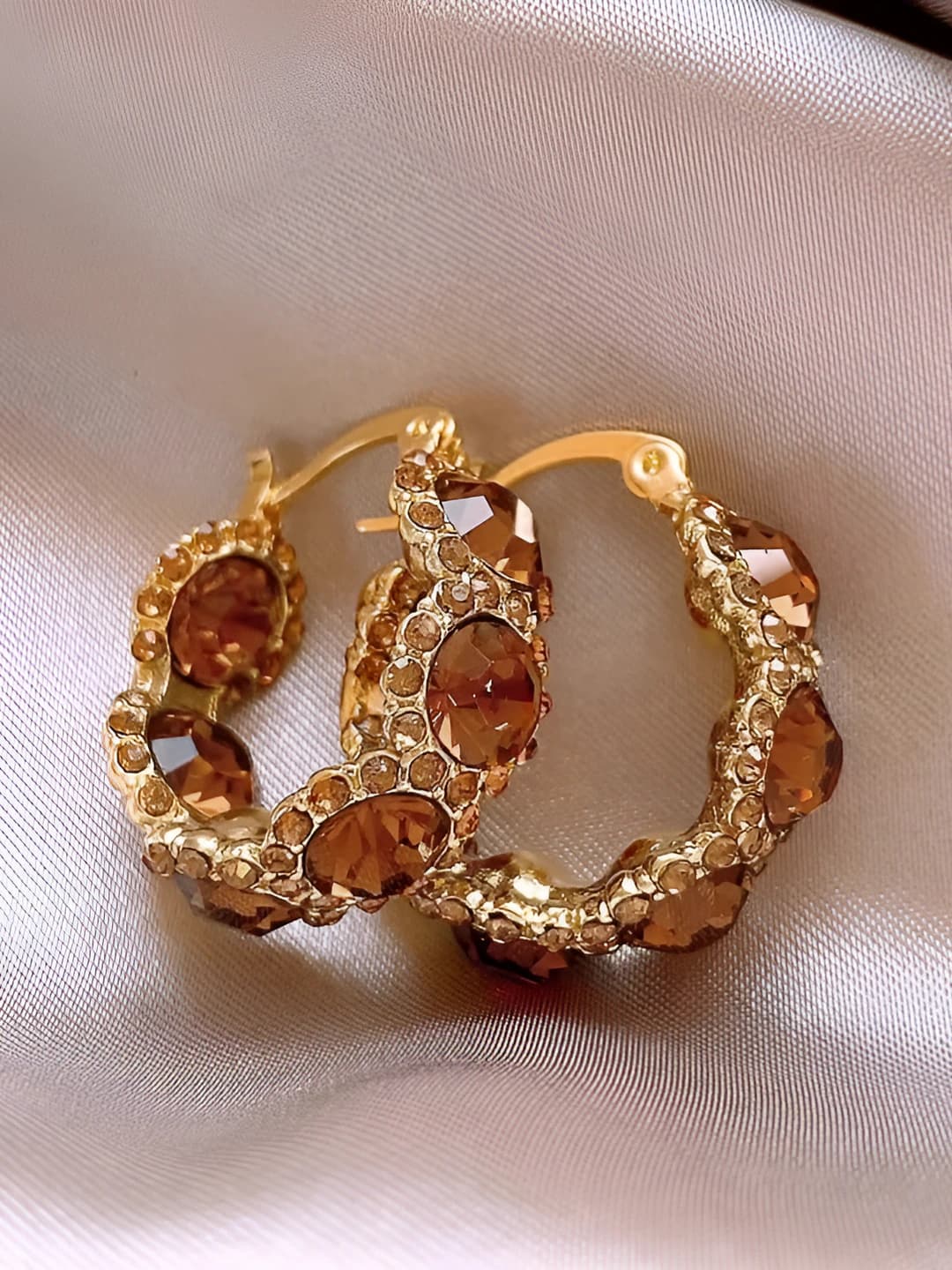 Autumn-winter retro Korean style women's earrings with geometric stone