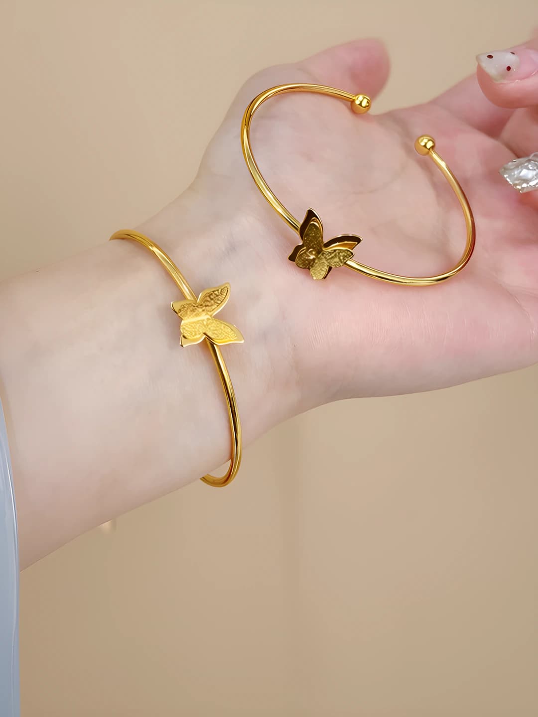 Women's matte butterfly open bangle in modern minimalist style