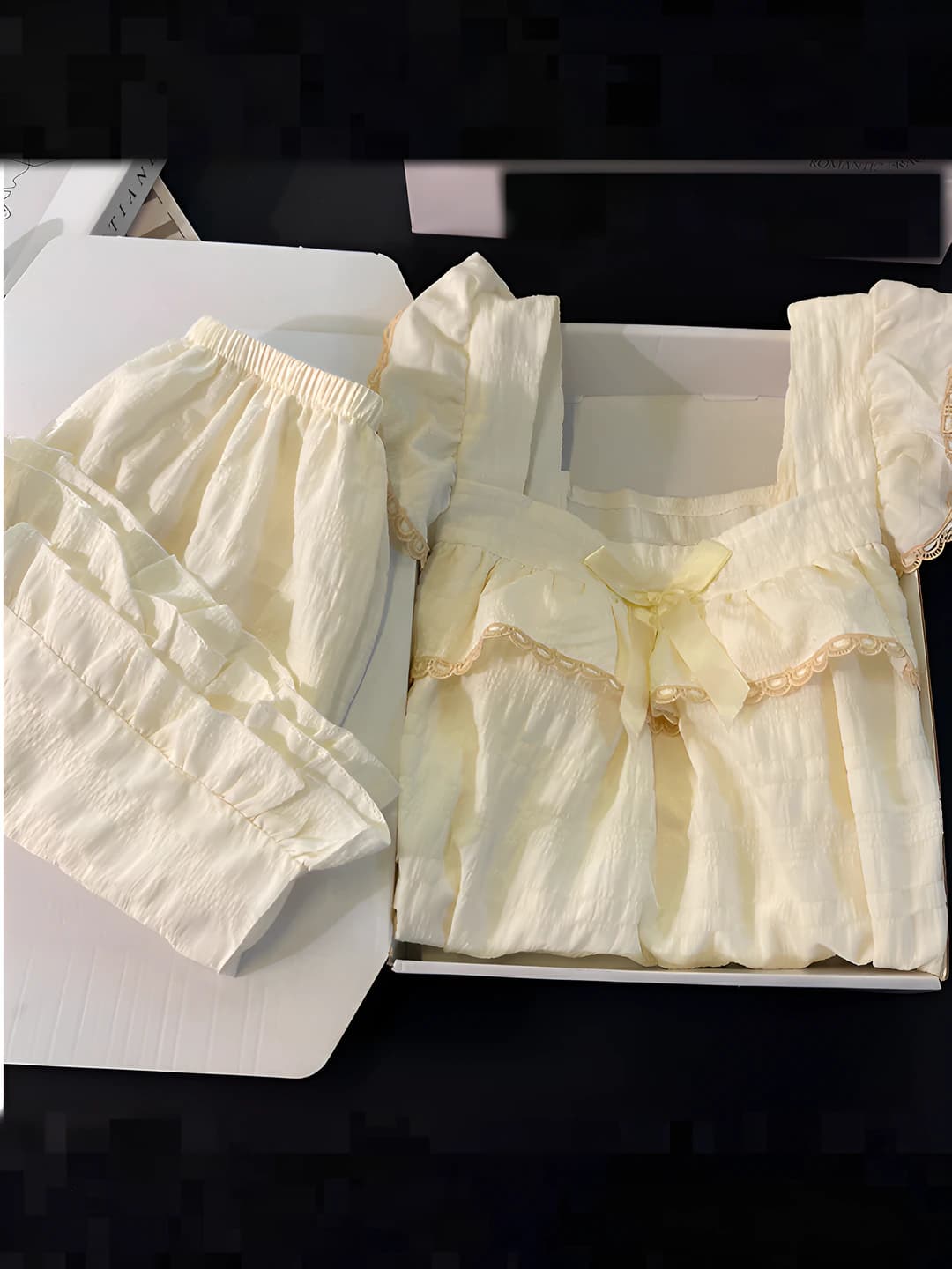 Women's summer pajama set: sleeveless, shorts, built-in bra, thin, breathable, loungewear