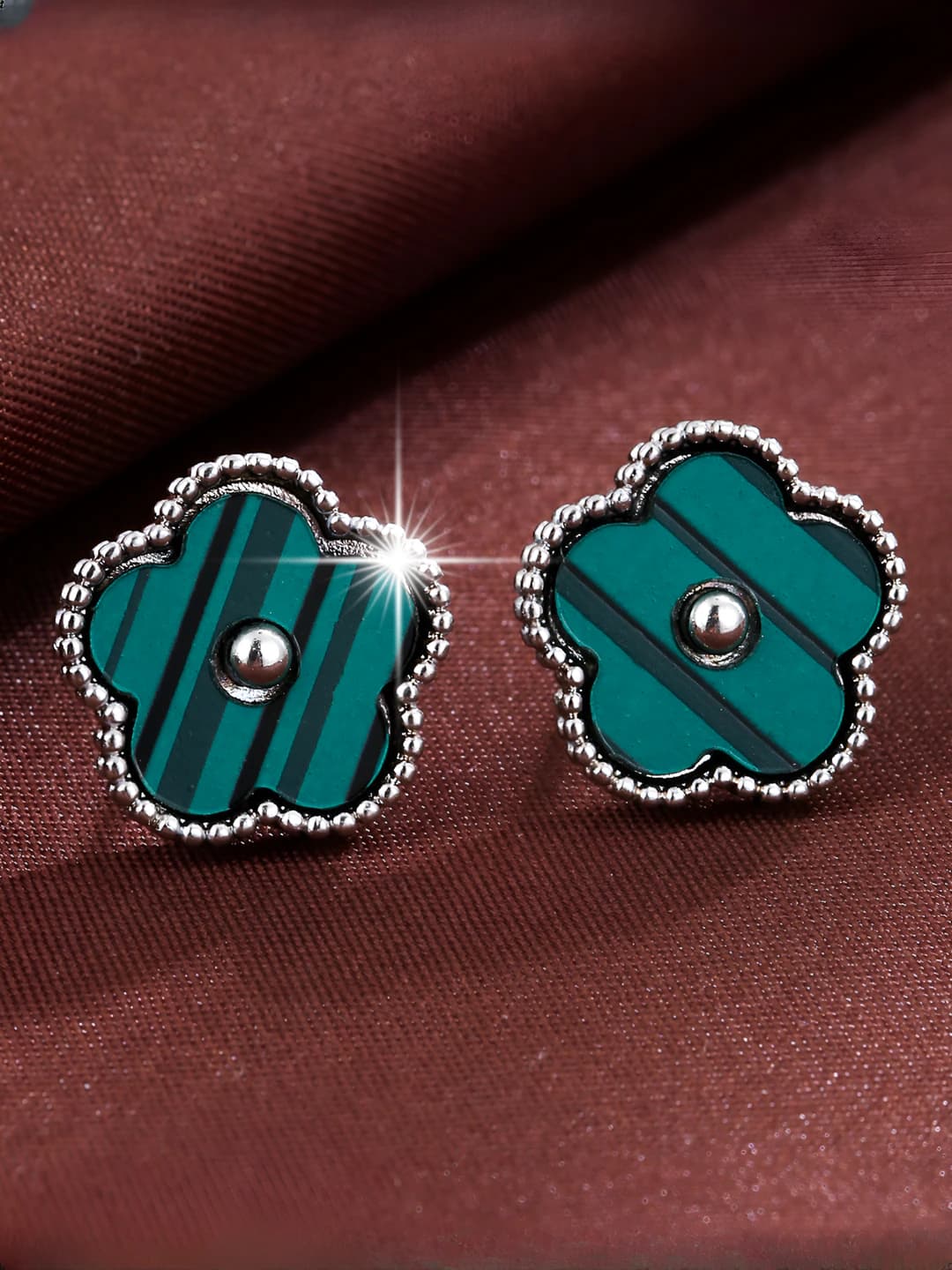 Silver-Green