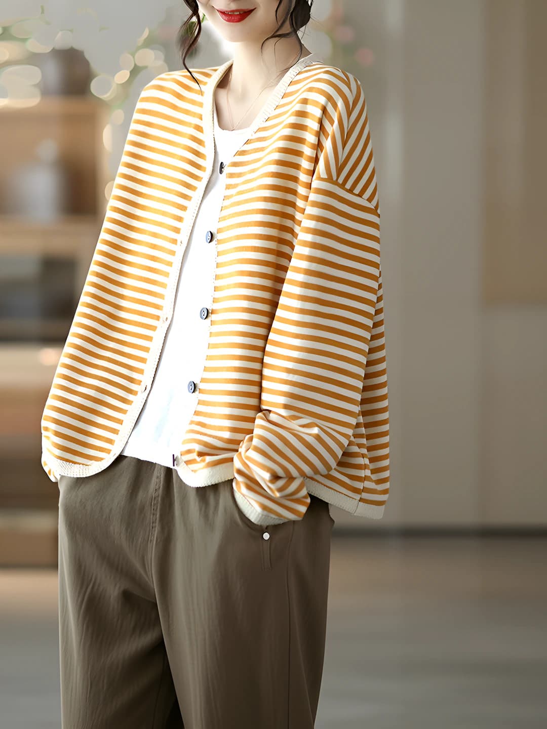 Women's striped cardigan with V-neck, long sleeve, button closure, casual style
