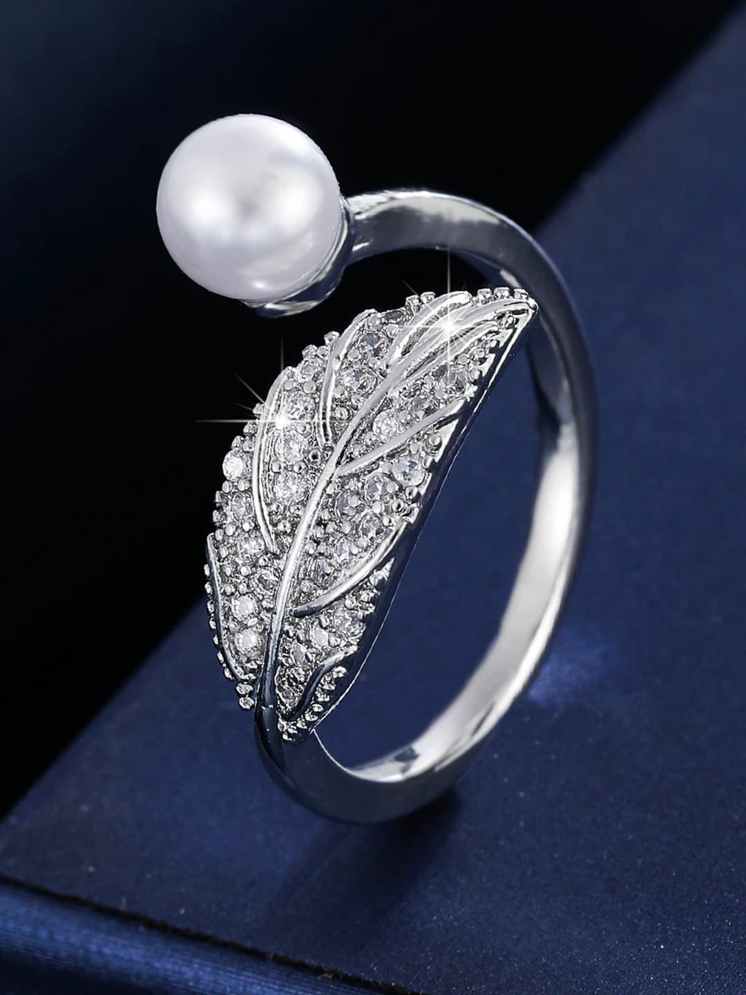 Women's French style soft ring with feathers, faux pearls, zircon, gold plating, geometric shape, adjustable