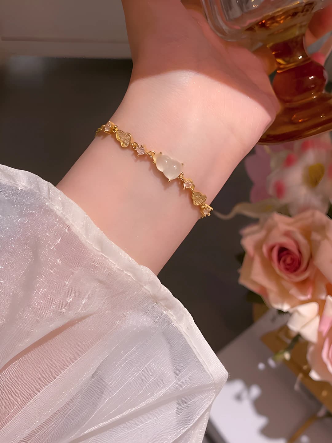 Women's bracelet with full cubic zirconia beads in gourd shape in new Chinese style
