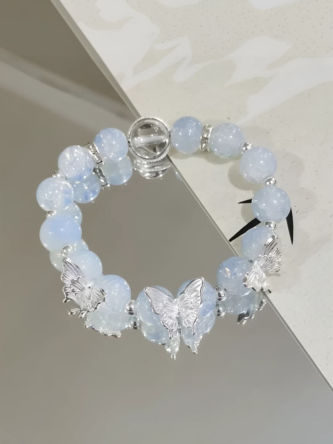 Women's bracelet: agate, handmade, insect shape, Japanese-Korean style, design element - plants and flowers, fresh and sweet style